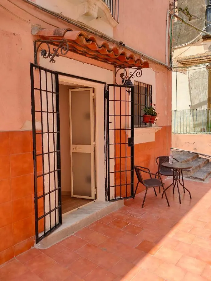 Etnacity Guest House Apartment Catania