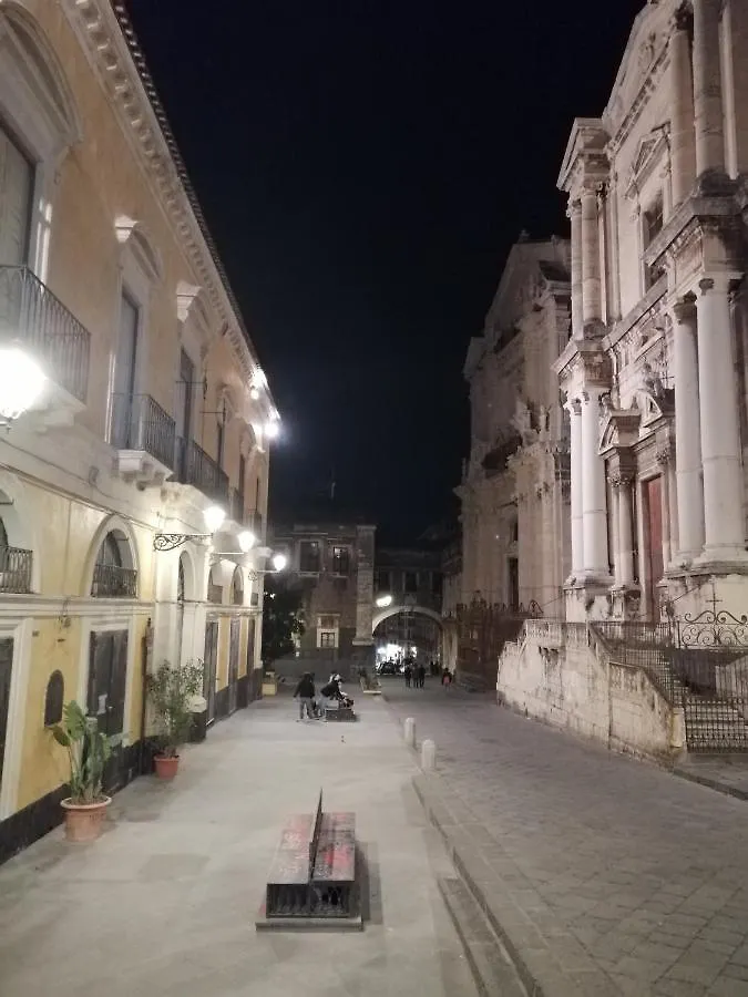 Etnacity Guest House Apartment Catania